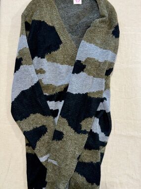 Wanna B Camouflage Sweater Knit Cardigan